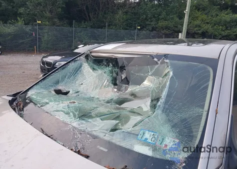 2012 BMW 750Li из США, поврежденный, VIN WBAKB8C55CC965123